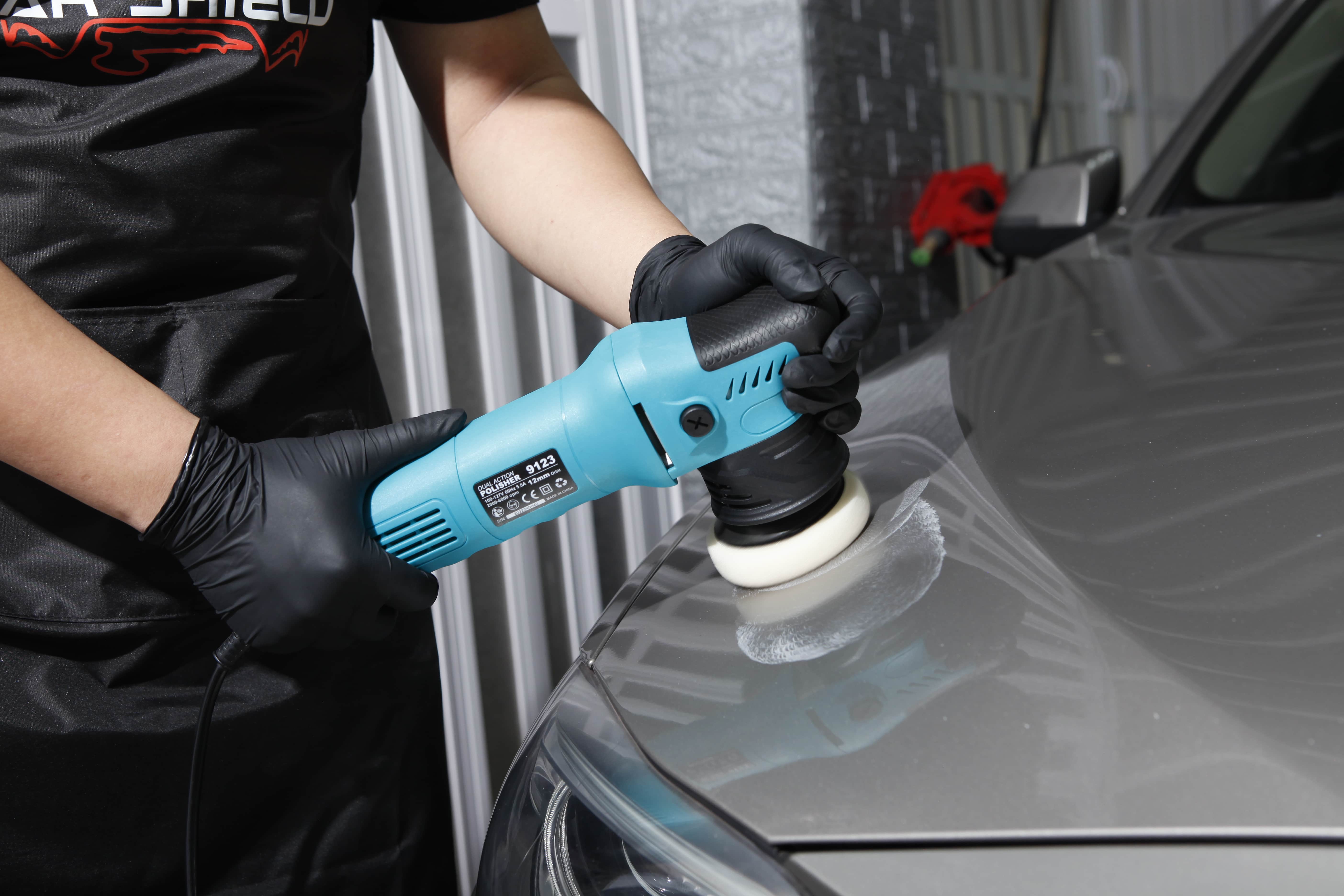 Using Car Polish To Remove Scratches